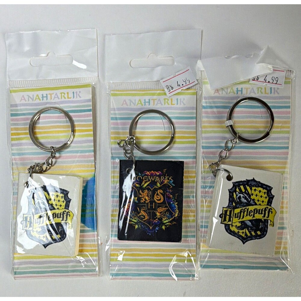 3 Harry Potter Hufflepuff & Hogwarts Fantasy Mini Notepad Keychain